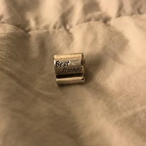 Pandora best friends charm